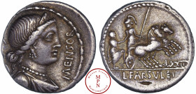 Farsuleia, Fucius Farsuleius Mensor, Denier, 75 avant J.-C., Av. MENSOR, Buste diadémé et drapé de Libertas, la liberté, à droite, avec des boucles d'...