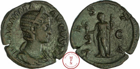 Julia Mamaea (235), Sesterce, Rome, Av. IVLIA MAMAEA AVGVSTA, Buste diadémé et drapé à droite, Rv. VESTA, Vesta voilée à gauche, tenant un sceptre et ...