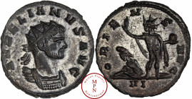Aurelianus (270-275), Antoninien, 274-275, Siscia, Av. AURELIANVS AVG, Buste radié et cuirassé à droite, Rv. ORIENS AVG, Sol (le Soleil) debout à droi...