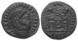Imitationen römischer Münzen.


Imitation eines Follis des Licinius (308 - 324 n. Chr.).
Vs: Büste mit Helm rechts. Barbarisierte Legende.
Rs: Zw...
