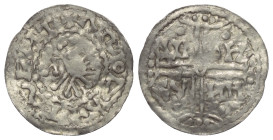 Unbestimmte Münzstätte.

 Denar (Silber). 11. Jhdt.
Nachahmung einer Prägung Emdens, Herman IV. von Werl (1047 - 1050).

Vs: Verwilderte Legende....