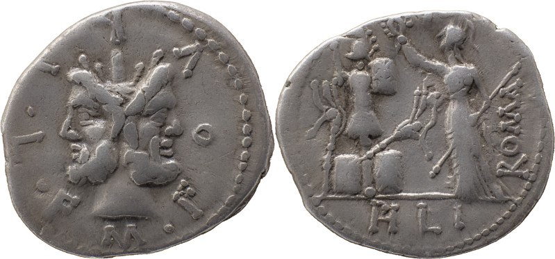 Roman Republic
M. Furius L. f. Philus AR Denarius, 3,85g. Rome, 119 BC. Laureate...