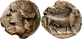 GALLIEN. 
MASSALIA (Marseille; Griechenstadt in Gallien). 
AE-Chalkus 15mm (110/49 v.Chr.) 2,03g. Artemiskopf mit Diadem n.l. / MA SS A Stier steht ...