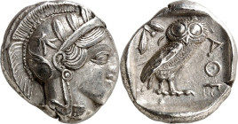 ATTIKA. 
ATHEN. Tetradrachmon (365/359 v.Chr.) 17,17g. Kopf der Athena mit attischem Helm und Ölkranz n.r. / AQ E Eule steht n.r., Kopf v.v.; dahinte...