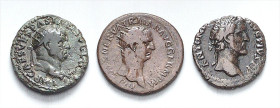 RÖMISCHES KAISERREICH. 
Allgemein: Bronzemünzen: Dupondien bis Quadranten. 9 Br- Dupondien Nero, Vespasian, Trajanus (2), Marcus Aurelius, Commodus (...