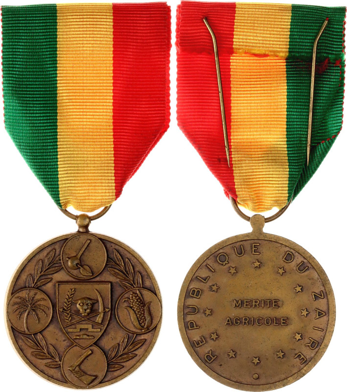 Bronze 37 mm.; with original ribbon; Condition-I