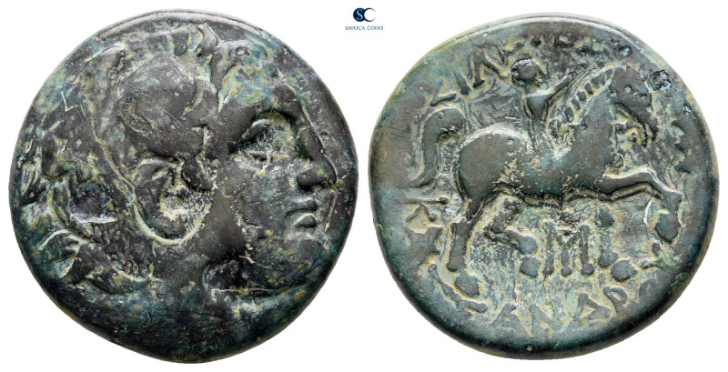 Kings of Macedon. Uncertain mint. Kassander 306-297 BC. 
Bronze Æ

19 mm, 5,9...