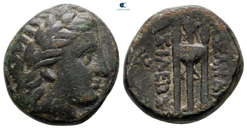 Kings of Macedon. Uncertain mint. Kassander 306-297 BC. 
Bronze Æ

18 mm, 5,9...