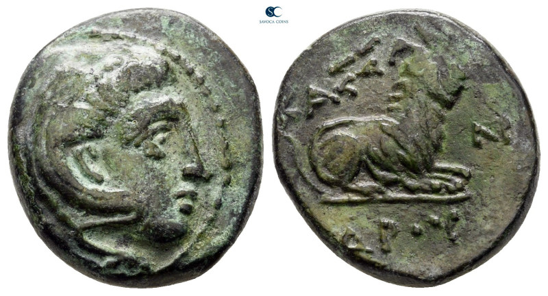 Kings of Macedon. Uncertain mint. Kassander 306-297 BC. 
Bronze Æ

17 mm, 4,1...