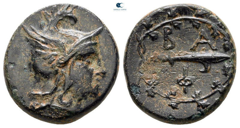 Kings of Macedon. Uncertain mint. Philip V 221-179 BC. 
Bronze Æ

17 mm, 3,60...