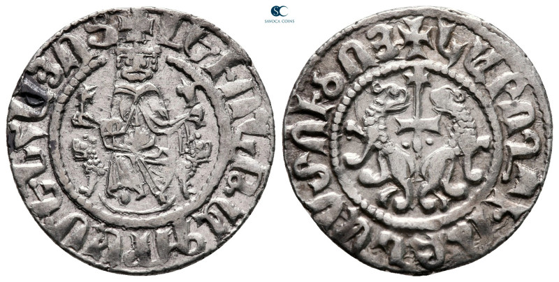 Cilician Armenia. Sis. Levon I AD 1198-1219. 
Tram AR

22 mm, 2,84 g



v...