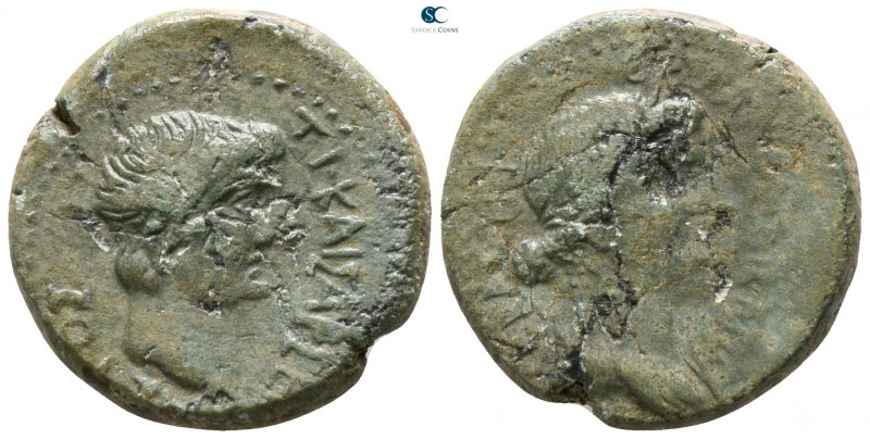 Macedon. Thessalonica. Tiberius AD 14-37. 
Bronze Æ

20mm., 9,03g.

TI KAIΣ...