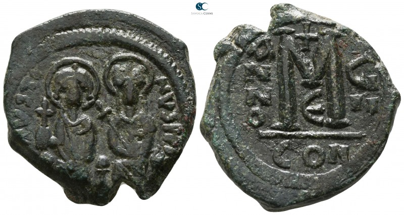 Justin II and Sophia AD 565-578. Constantinople
Follis Æ

27mm., 13,65g.

D...