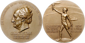 Deutsche Medaillen. 
Personenmedaillen. 
Goethe, Joh. W. v. (1749-1832). Bronzemedaille o.J. (1932), v. Hermann Wernstein, auf seinen 100. Todestag,...