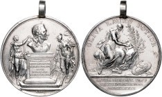 Deutsche Medaillen. 
Brandenburg-Preußen. 
Friedrich II. 1740-1786. Silbermed. 1779, v. Loos, auf den Frieden zu Teschen, Bü. auf Postament zwischen...