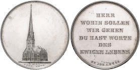 Deutsche Medaillen. 
Hamburg. 
Silbermed. 1878, von J. Lorenz, auf die Einweihung des St. Petri-Turms, Kirchenansicht/sechszeil. Schrift, 42,6 mm, 2...