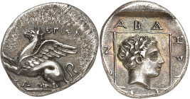 GRÈCE ANTIQUE
Thrace, Abdère. Drachme ND (375-350 av. J.-C.), Abdère.
NGC AU 4/5 4/5 (6630862-001).
Av. EΠI ΦΛ [//]EΩ. Griffon à gauche. 
Rv. ABΔ ...