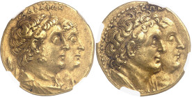 GRÈCE ANTIQUE
Royaume lagide, Ptolémée II (283-246 av. J.-C.). Octodrachme d’or ou mnaieion ND (272-270 av. J.-C.), Alexandrie.
NGC Ch XF 5/5 4/5 Fi...