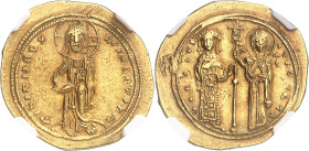 EMPIRE BYZANTIN
Théodora (1055-1056). Histaménon nomisma 1055-1056, Constantinople.
NGC Ch AU 4/5 4/5 (5788894-004).
Av. + IHS XIS REX REGNANTIHM. ...