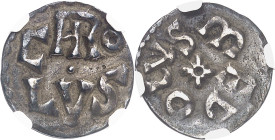 FRANCE / CAROLINGIENS
Charlemagne (768-814). Denier, 1er type de Melle ND (768-781), Melle.
NGC XF 40 (5788890-023).
Av. En deux lignes : CARO / LV...