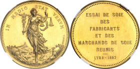 FRANCE
IIIe République (1870-1940). Médaille d’Or, Essai de soie des fabricants et marchands de soie de Lyon, par G. Bonnet 1893.
NGC MS 62 (5788890...