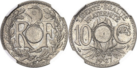 FRANCE
IIIe République (1870-1940). 10 centimes Lindauer, erreur de fabrication (non troué) 1927, Paris.
NGC MS 65 UNHOLED (5883333-017).
Av. RF au...