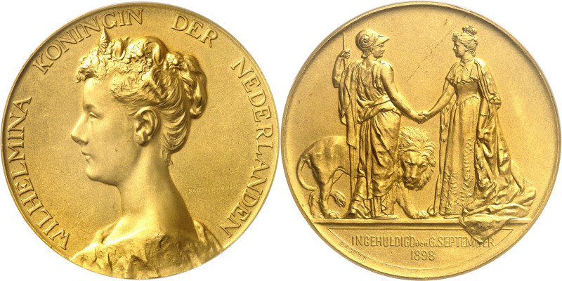 PAYS-BAS
Wilhelmine (1890-1948). Médaille d’Or, prestation de serment (début du...