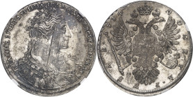RUSSIE
Anne (1730-1740). Rouble, date à gauche 1734, Kadashevsky.
NGC AU 58 (5785540-001).
Av. Légende en cyrillique. Buste cuirassé d’Anne à droit...