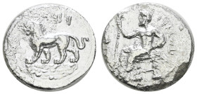 Griechen
 unbestimmt, Av.: Löwe nach links, Rv.: Zeus mit Langzepter thront nach links, korrodiert, stark gereinigt 10.24 g.