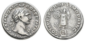 Römer Kaiserzeit
Trajanus, 98-117 AR Denar o.J. Av.: IMP TRAIANO AVG GER DAC P M TR P, Rv.: COS II PP SPQR OPTIMO PRINC, Trophäe mit Schilden und Spe...