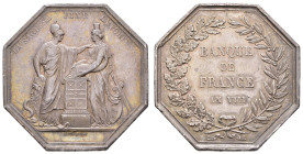 Sonstige Medaillen Europa
Frankreich 1800 oktogonaler Silberjeton, von Dumarest, Av.: nach rechts stehende Minerva mit Helm und Gorgonenschild, nach ...