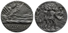 Sonstige Medaillen Medailleure
Goetz, Karl 1915 Eisengussmedaille (magnetisch)/ iron cast medal (magnetic) on the sinking of the RMS Lusitania, Av.: ...