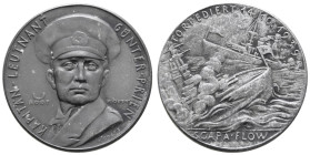 Sonstige Medaillen Medailleure
Goetz, Karl 1939 Zinkmedaille auf den U-Boot Kapitän Günther Prien (1908-1941) und den erfolgreichen Angriff auf den b...