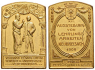 Sonstige Medaillen Thematik
Handwerk vergoldete Bronzeplakette (von Isler), 12. Ausstellung von Lehrlingsarbeiten Neubreisach 1909, Av.: Meister und ...