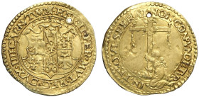 Ferrara, Ercole II d'Este (1534-1559), Scudo d'oro del Sole con il titolo di DVX CARNVTVM, RRRR MIR-286 Bell-2 var (pochi esemplari conosciuti) Au mm ...