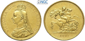 Great Britain, Victoria (1837-1901), 5 Pounds 1887, Au mm 36 in Slab NGC AU58 (cert. 5788923020)