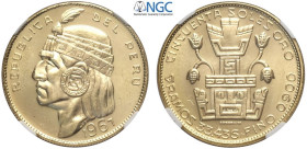 Perù, Republic, 50 Soles 1967, Au mm 34 in Slab NGC MS64 (erroneamente indicato come 1961, cert. 5788537019)