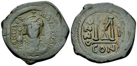 Mauricius Tiberius AE Follis, Constantinopolis