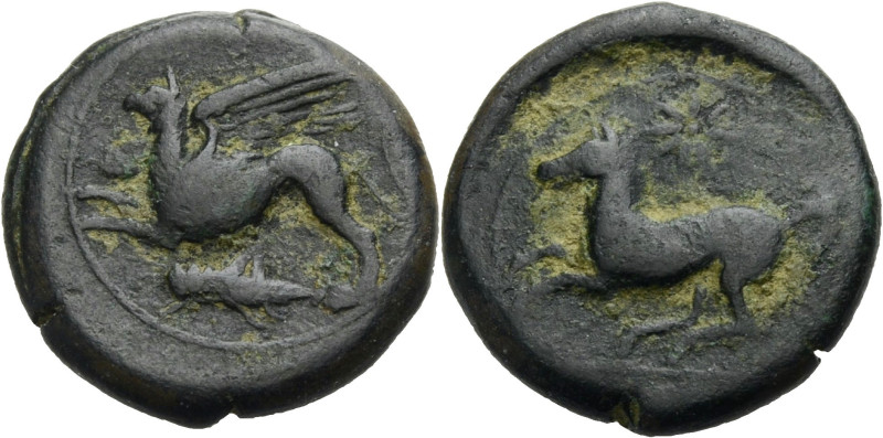 Sizilien. 
Alaisa. 
Bronze, ca. 340-330 v. Chr. Greif n.l., darunter Zikade n....