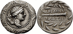 Makedonien. 
Makedonien, als röm. Provinz. 
Tetradrachmon. Artemisbüste mit Diadem, Köcher und Bogen n.r. auf einem makedonischen Schild, dekoriert ...