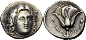 Inseln vor Karien. 
Rhodos. 
Rhodos. Didrachmon, c.394-304 v. Chr. Heliosbüste leicht n. r. gewendet. Rv. RODI(ON) Blume mit zwei Knospen, unten r. ...