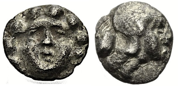 Pisidien. 
Selge. 
Obol, 350 v. Chr. -300 n. Chr. Gorgoneion von vorne. Rv. At...