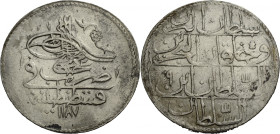 Türkei. 
ABDUL HAMID I., 1187-1203 H./1774-1789 A.D. Piaster, Jahr 9 1196 A.H. /1783 A.D. Konstantinopel. Tughra, Münzstätte und Datum. Rv. Schrift. ...