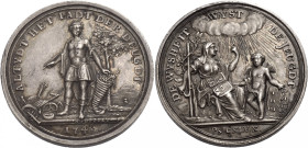 Niederlande/-Medaillen. 
Silbermedaille 1743 (die 3 ist gepunzt; von Holtzhey) auf Tugend und Weisheit. Junger Mann mit Schreibfeder und Füllhorn ste...