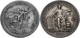 Niederlande/-Medaillen. 
Silberne Neujahrsmedaille 1744 (von Holtzhey). Chronos läuft n. r. Rv. Frau mit Gesetzestafeln und Waage sitzt neben dem bel...