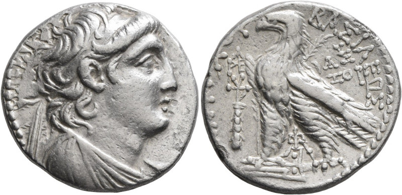 Tetradrachm AR
Seleukid Kings of Syria, Antiochos VII Euergetes (Sidetes), 138-...