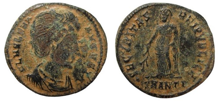 Follis Æ
Helena (c. 246/248 AD – c. 330 AD), mother of Constantine the Great
2...