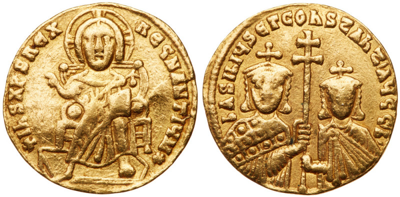 Basil I, the Macedonian. Gold Solidus (4.40 g), 867-886. Constantinople. + IhS X...