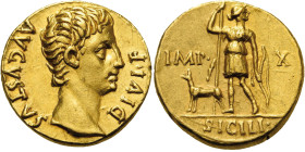 Augustus 27 avant J.C. 14 AD
Aureus 15-13 avant J.C., Lugdunum, AU 7.81 g.
Avers : Tête nue à droite AVGVSTVS DIVI· F.
Revers : Diana tenant une lance...