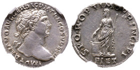 Trajan 98-117 avec Divus Nerva & Divus Trajan Pater
Denarius, Rome, AG 3.40 g.
Avers : IMP TRAIANO AVG GER DAC P M TR P COS VI P P, Buste lauré à droi...